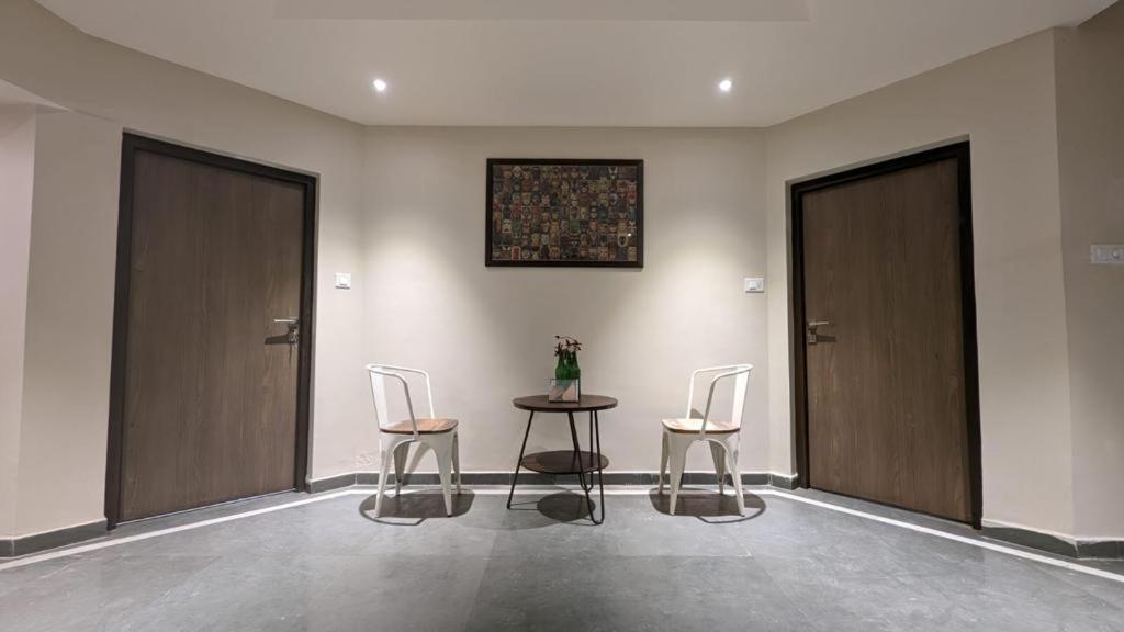 Bunglow 14, Rooms With Balcony Mount Abu Ngoại thất bức ảnh